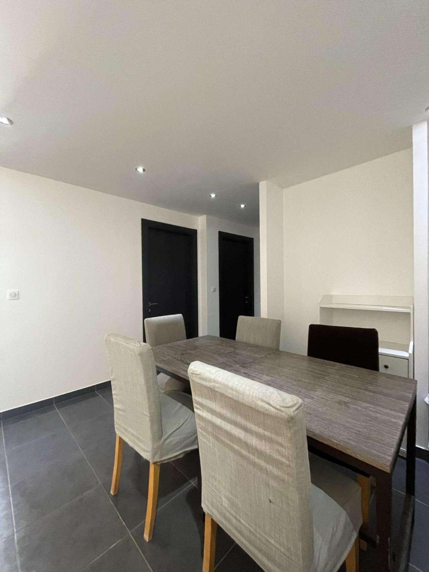 Appartement Neuf, 2 Chambres, Terrasse Plein Sud A Сен Максим Екстериор снимка